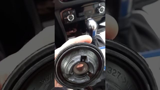 Опорный подшипник для Volkswagen Tuareg NF (опора пневмостоики)