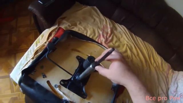Как снять Газлифт,пневмопатрон Офисного кресла.How to remove Gaslift