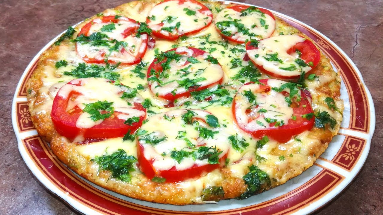 Пицца из кабачков на сковороде за 15 минут! Вкусный и быстрый завтрак из кабачков.