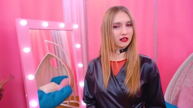 Меня Удочерили Вампиры! Обычная Девушка в Школе Вампиров | Я Стала Вампиром