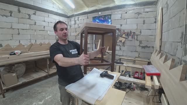 Металлический табурет из 25 профтрубы лофт.