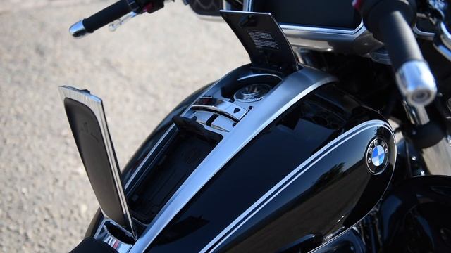 2022 BMW R 18 B / R 18 Transcontinental Review