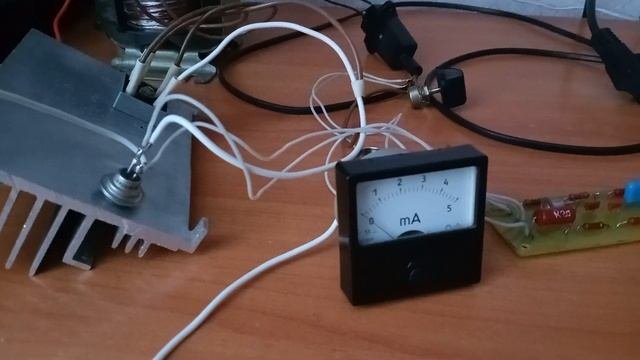 простое зарядное устройство своими руками для автомобильного аккумулятора