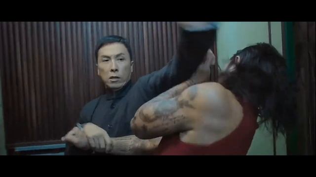Ип Ман- Ип Ман бой в лифте