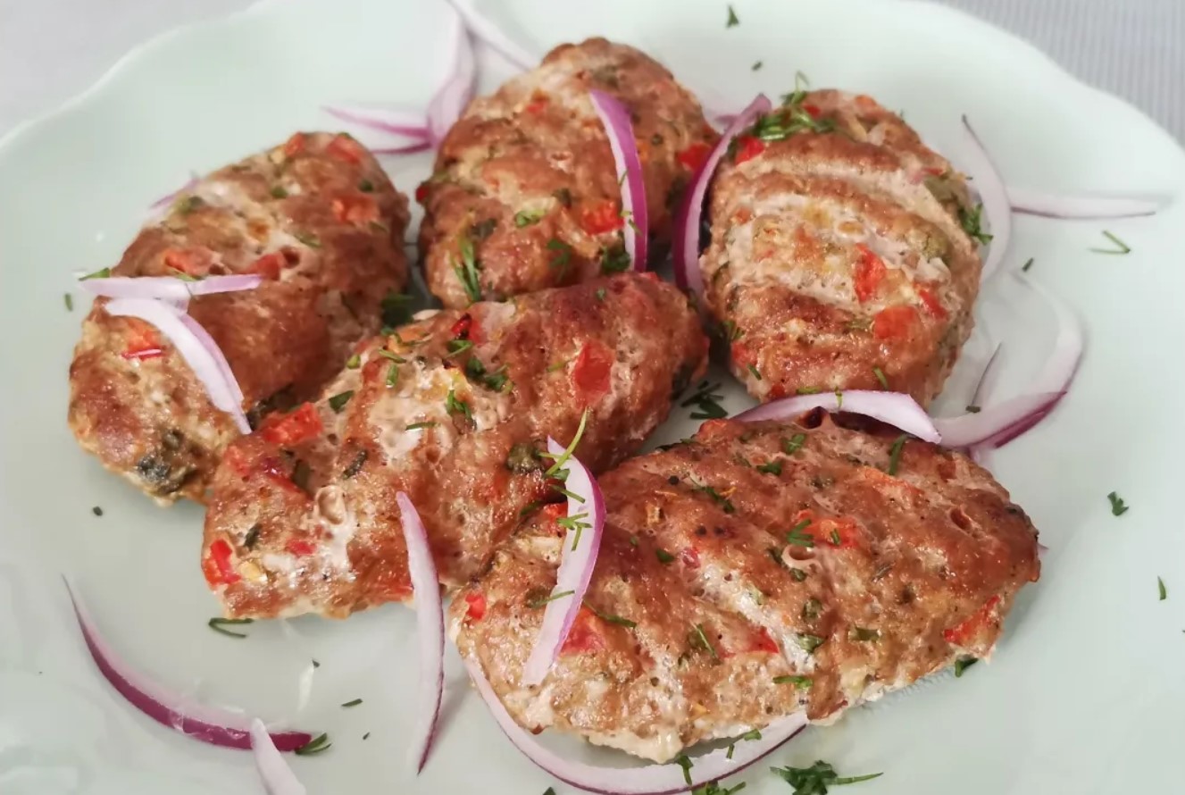 СОЧНЕЙШИЕ КОТЛЕТЫ В ДУХОВКЕ! Быстрые котлеты с овощами в духовке. Простой рецепт котлет.