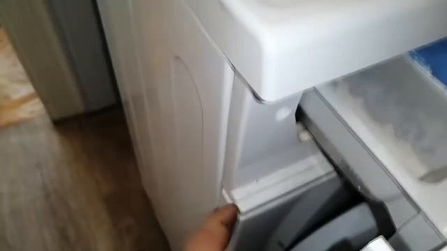Проверка амортизаторов стиральной машины и устранение подтёков