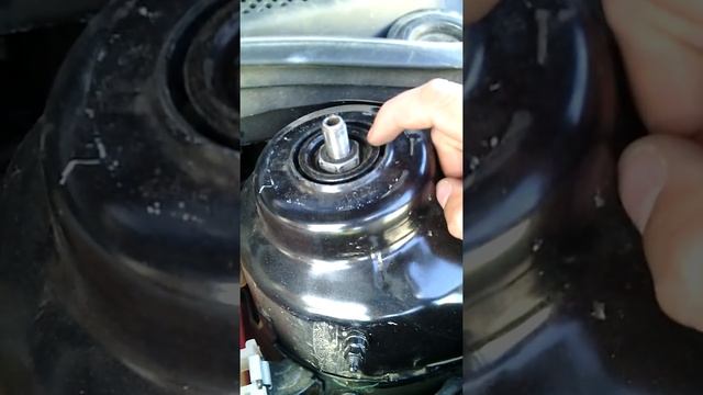 Избавляемся от стуков в передних стойках Шевроле Круз