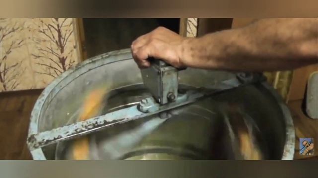 Работа двухрамочной медогонки: простые способы