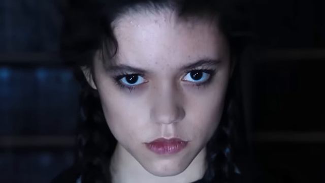 Как живёт Дженна Ортега (Jenna Ortega) и Сколько Она Зарабатывает