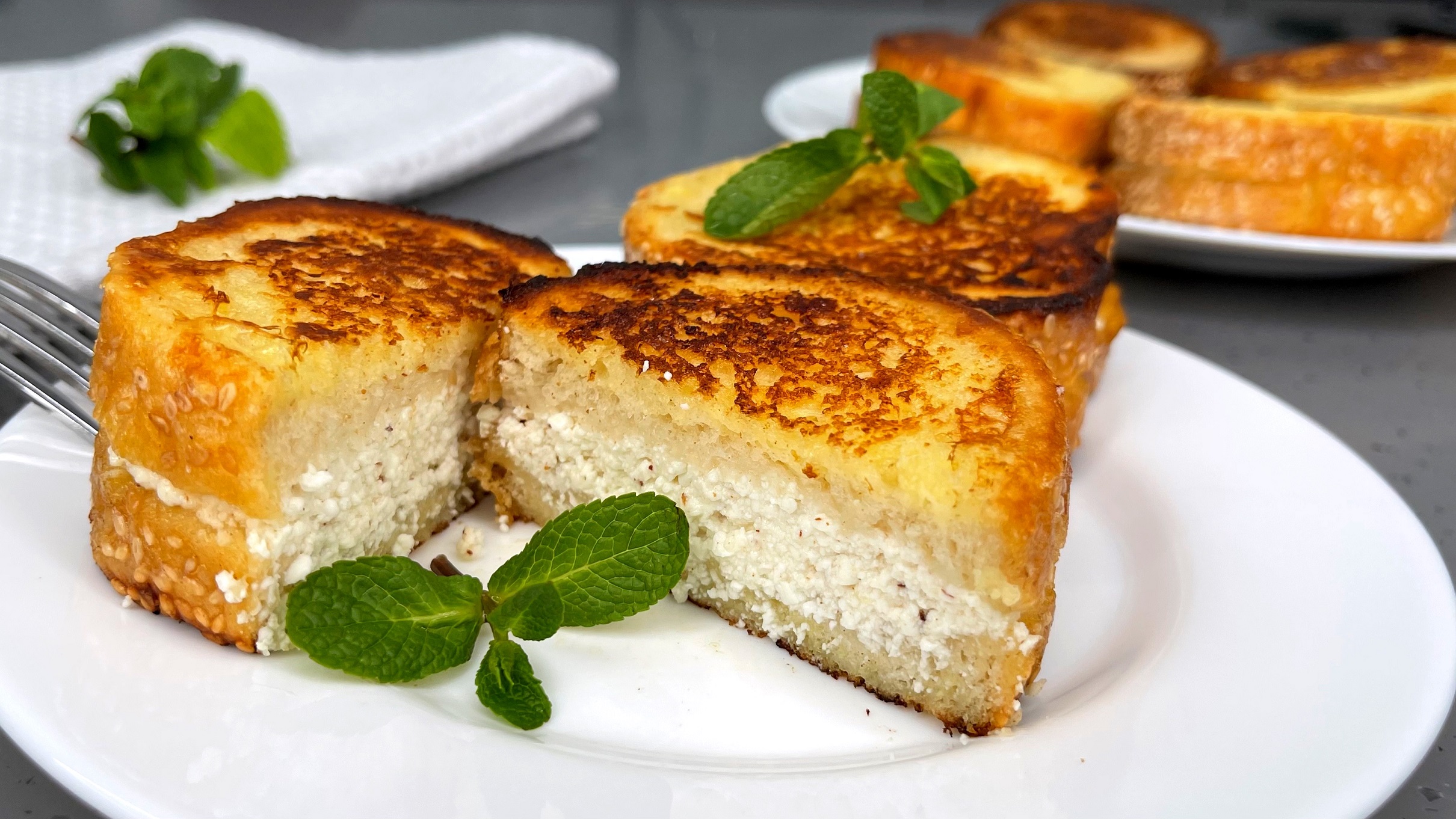 "Творожная сказка" за 5-10 минут или гренки с творогом. Вкусно,просто и недорого!