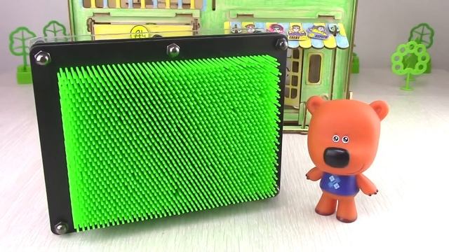 Кеша играет с ПИНАРТОМ! Ми-ми-мишки Мультики с игрушками для детей