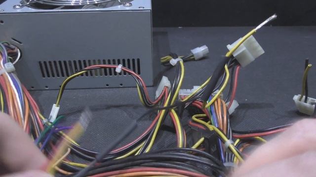 Как подключить авто магнитолу дома или в гараже