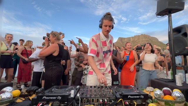 Sunset Deep House Mix - Chris Luno