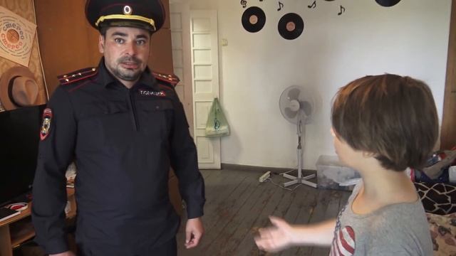 ПОЛИЦЕЙСКИЙ ПОСАДИТ ГРИФЕРА В ТЮРЬМУ В РЕАЛЬНОЙ ЖИЗНИ ИЗ-ЗА МАЙНКРАФТ!