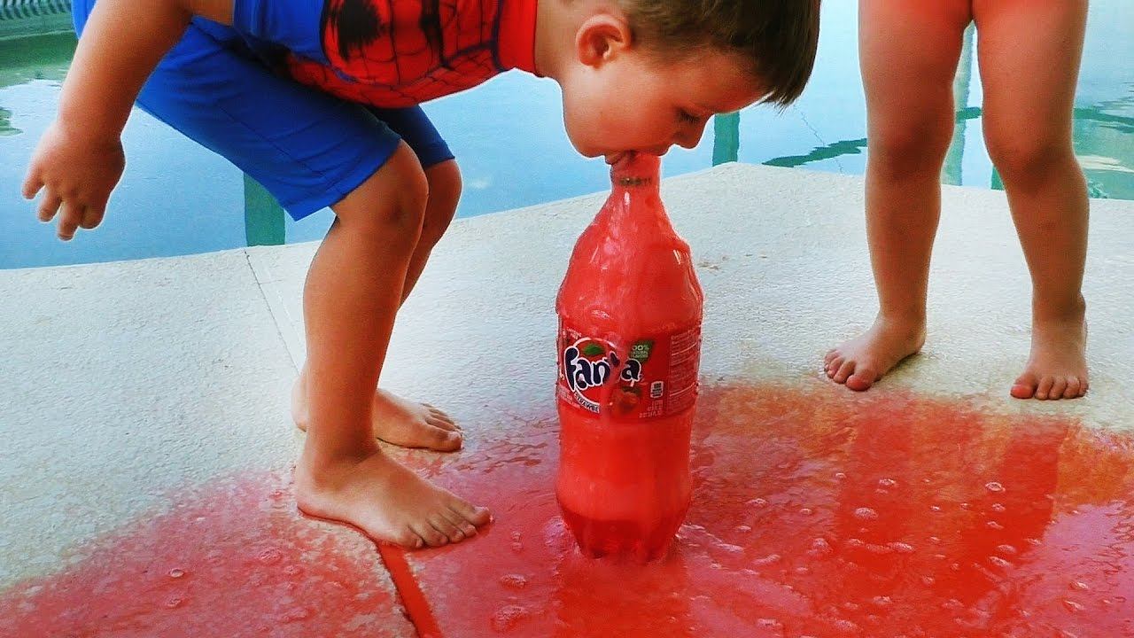 Газировка ЧЕЛЛЕНДЖ Супер Фонтан! Кока Кола Фанта Спрайт Опыты для Детей Soda and Mentos Challenge
