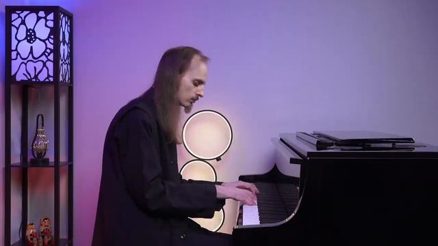 Таривердиев – «Дороги» _  из фильма «Семнадцать мгновений весны» _ Исполняет монах Авель