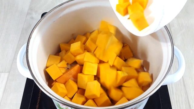 Тыквенный суп пюре. Потрясающий по вкусу суп пюре из тыквы. Тыквенный суп пюре классический рецепт