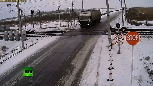 НЕСЧАСТНЫЕ СЛУЧАИ НА ЖД ПЕРЕЕЗДАХ
