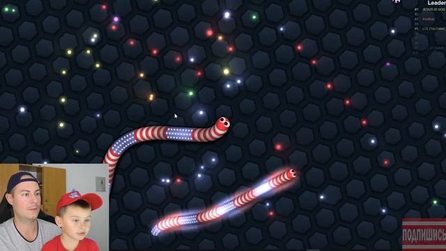 Игра в Slither.io | Цветные Черви Возвращаются | ИГРАЗАВР
