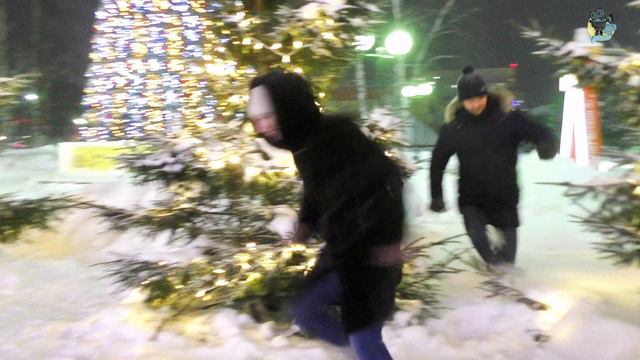 Ты моя Снегурочка, а ты мой Дед Мороз!