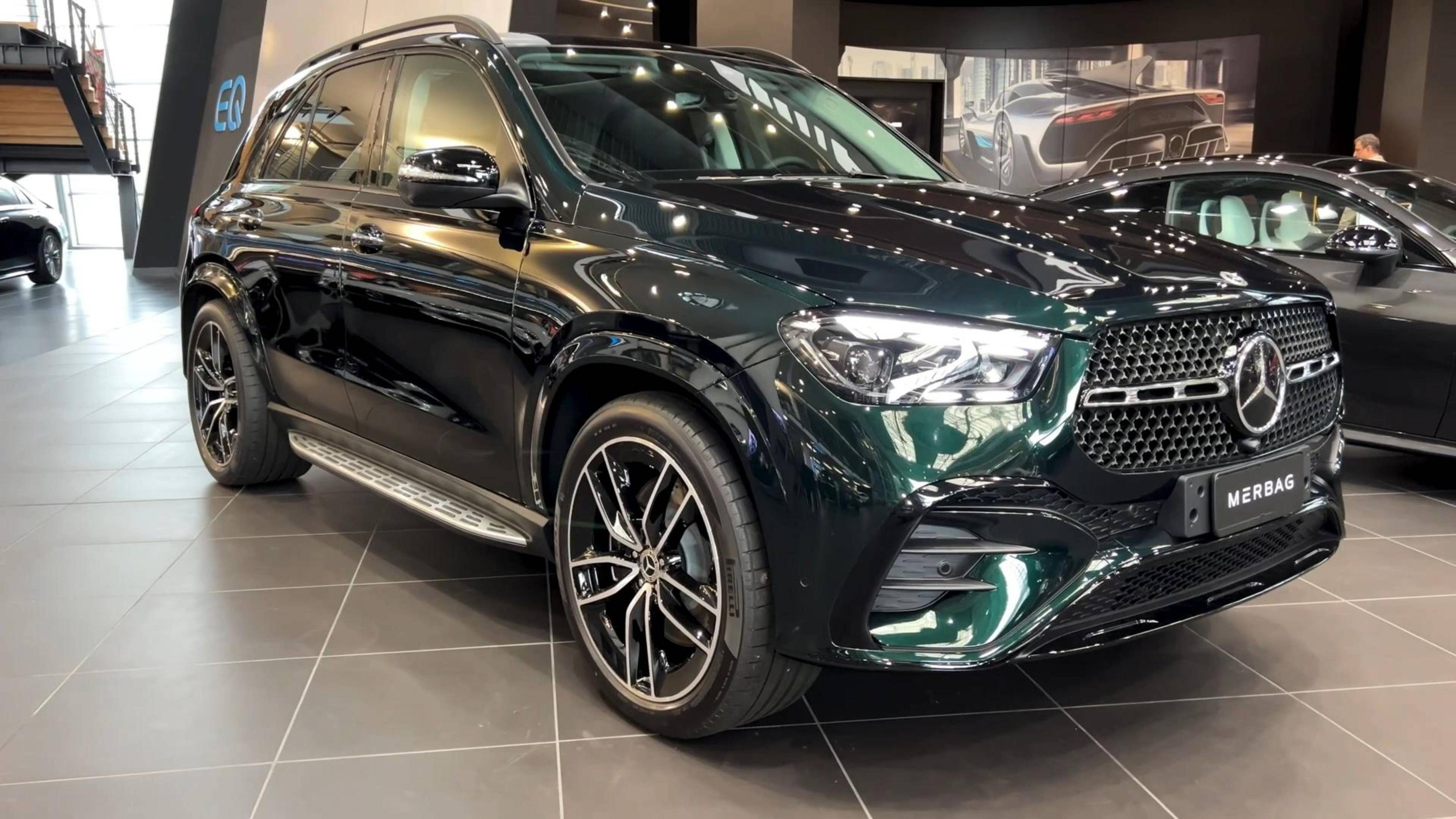 Mercedes GLE 2025 года выпуска - Обзор интерьера и экстерьера