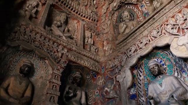 Древние рукотворные гроты Юньган. Провинция Шаньси. Китай.