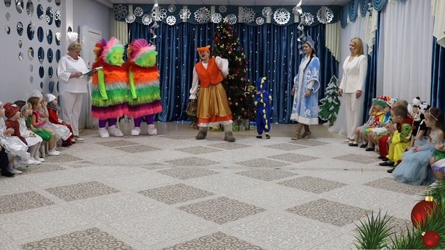 Новогодний утренник "КАК ЛИСА УКРАЛА ВАЛЕНКИ ДЕДА МОРОЗА" для детей средних групп