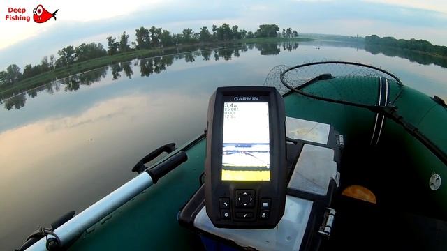 Как показывает эхолот выход сома на квок .Рыбалка Эхолот Garmin Striker Plus 4cv .