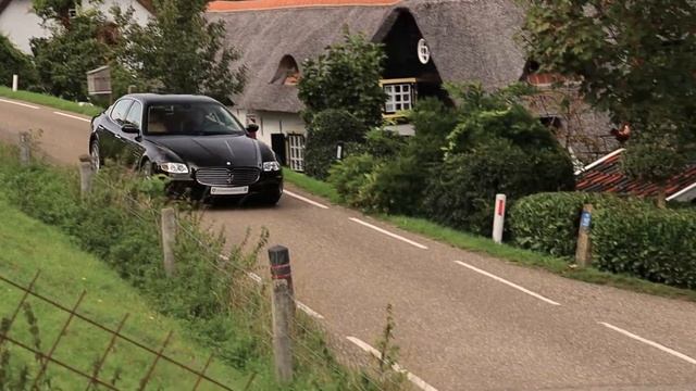Maserati Quattroporte 4.2 V8 Duo Select 2004 Youngtimer Review | Exclusive Swiss Cars