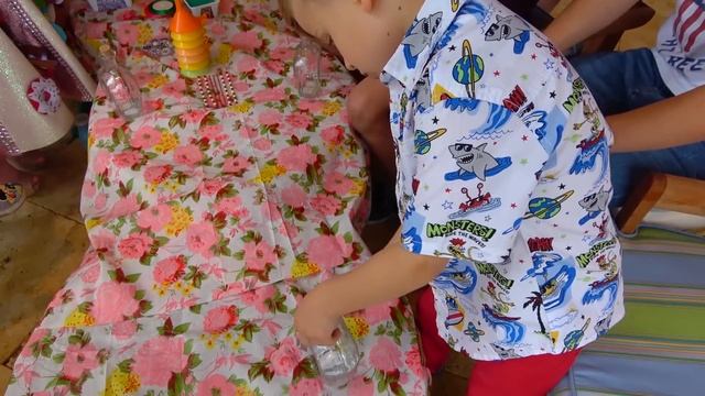 VLOG Диана и Рома на Дне Рождения Насти