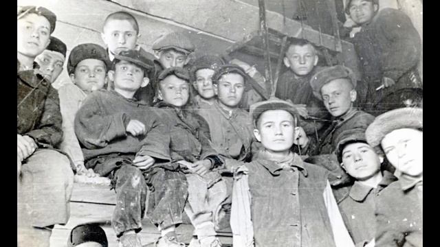 Архипелаг ГУЛАГ" - "Система лагерей ГУЛАГ: история и последствия