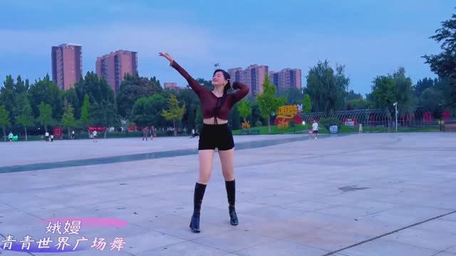 Xiaoqing (Сяоцин) - исполняет шаффл танец. Porque - песню исполняет Лаура Дедович.