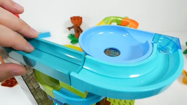 Увлекательная горка из лего блоков ☆ Marble Run ASMR -Динозавры и спиральная горка