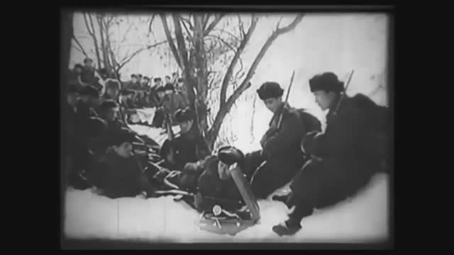 Леонид Утёсов - Случайный вальс (Ночь коротка, спят облака...) - Песни военных лет