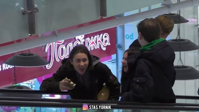 ЗАШКВАРНЫЕ РАЗГОВОРЫ ОХРАННИКОВ ПО РАЦИИ 2 ПРАНК С ОХРАНОЙ