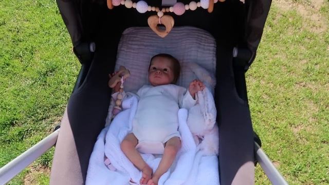 VLOG Reborn doll stroller and walk | Поездка с реборном Бонни Прогулка с Бонни