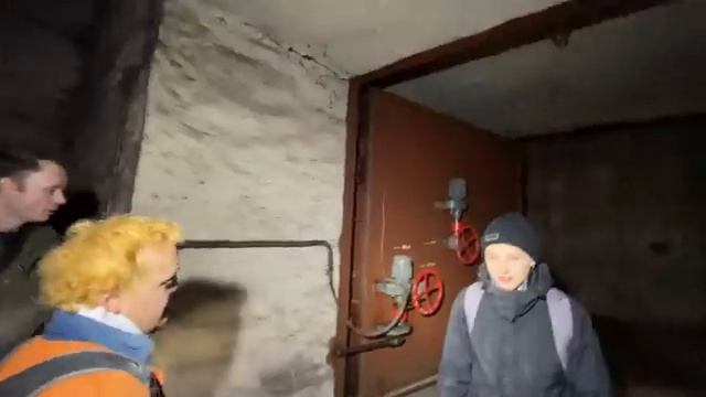 KREOSAN ЗАСТРЯЛ в МЕТРО ! ЧТО ДЕЛАТЬ ? КРЕОСАН!!! СУПЕР СУС!!