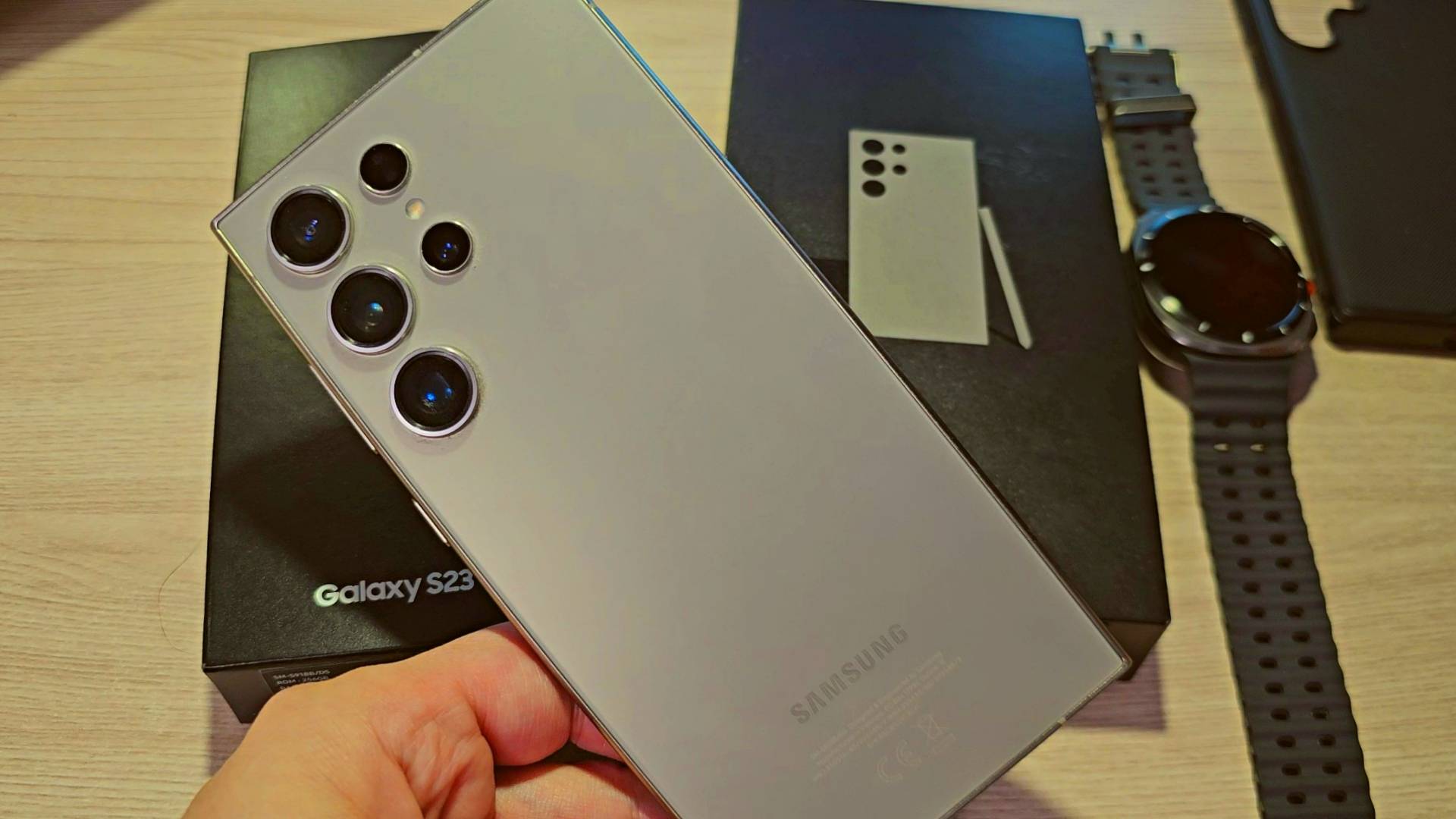 ПОЧЕМУ НЕ СТОИТ БРАТЬ Samsung S25 Ultra? ОДИН ГОД С Samsung S24 Ultra (отзыв реальный опыт )