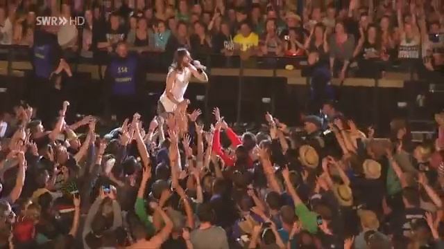 30 Seconds to Mars - The Kill (Bury me) live 2013
