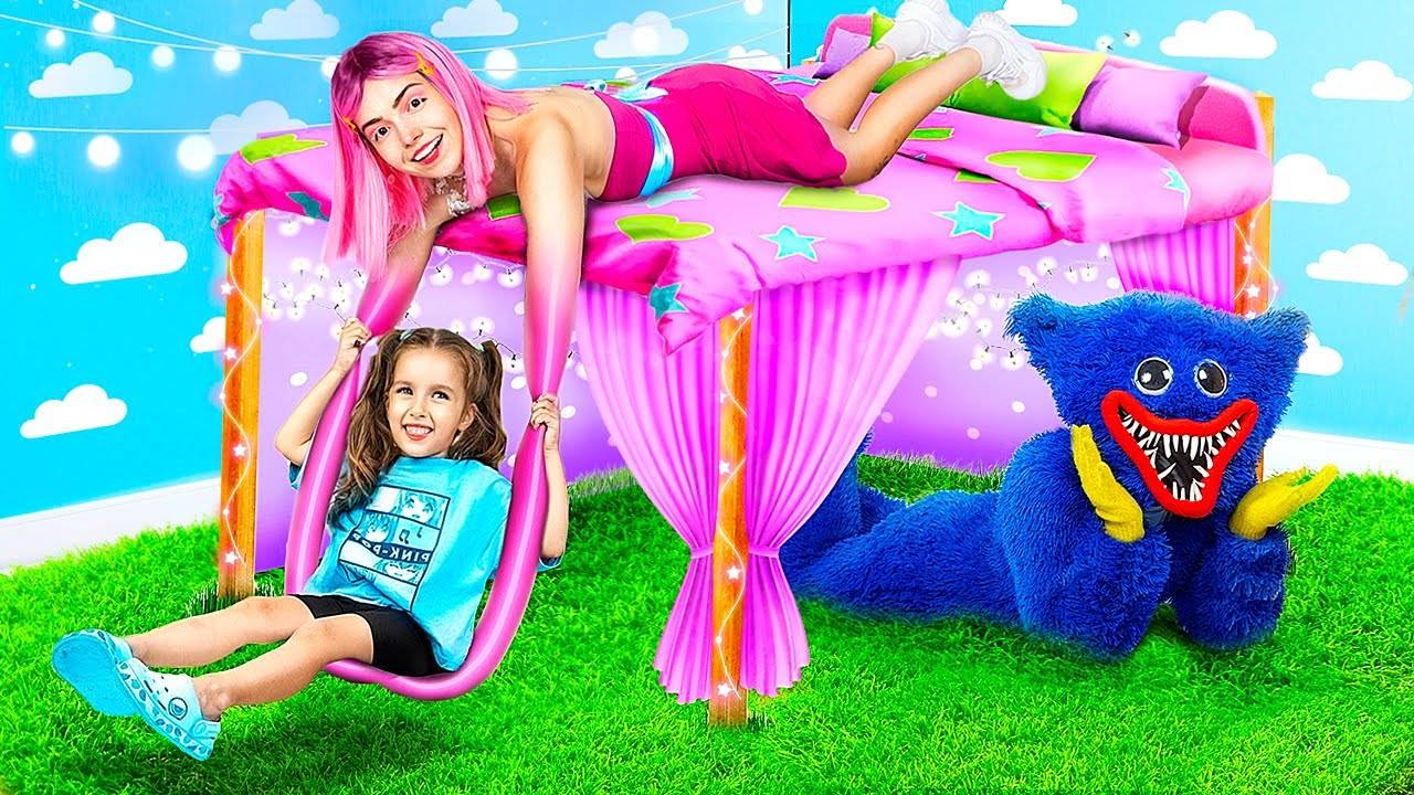 Mommy Long Legs и Хаги Ваги строят секретную комнату!