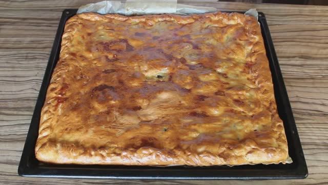 Пирог с рыбой и картофелем. Рецепт универсального дрожжевого теста.