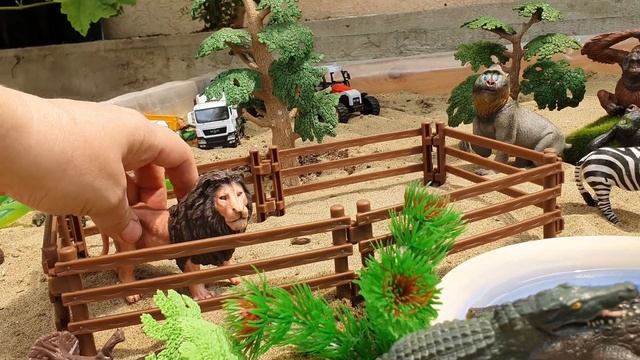 Сафари-диорама - Животные зоопарка - Лев Зебра Тигр Панда Слон
