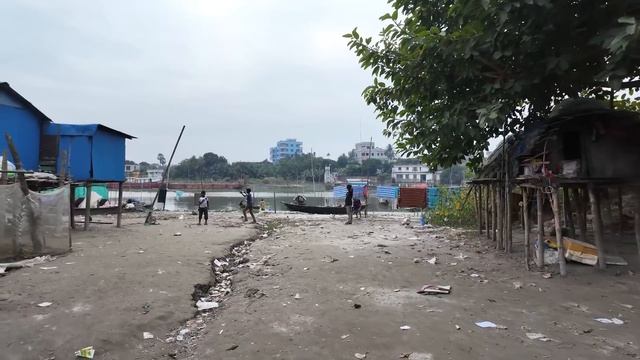 В это Невозможно Поверить , но эти люди живут по 6 месяцев в Воде! Бангладеш !