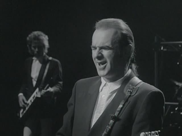 Status Quo - In The Army Now. 1986.