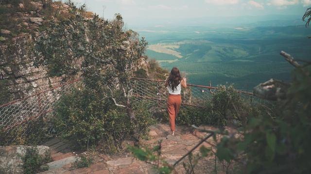 4570250-hd_1920_1080_25fps