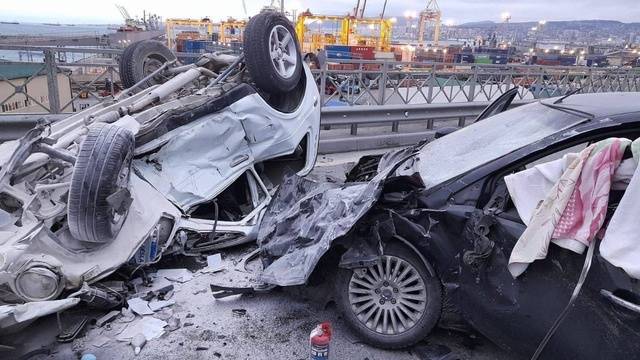 Аварии и ДТП на дорогах ТОРОПЫГИ за рулем