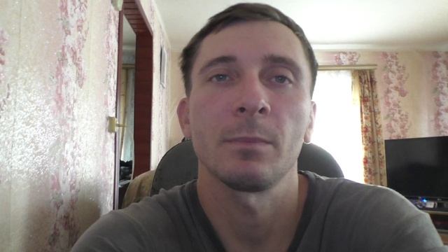 Почему видеорегистратор включается и выключается?