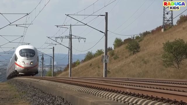 Учим цвета и поезда. Железнодорожный транспорт для де?