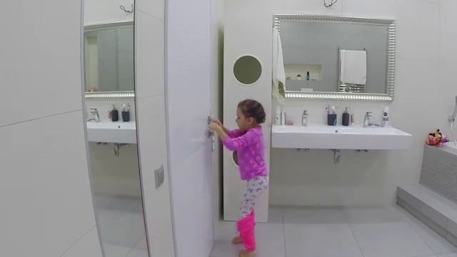 Реакция на Старые Видео Это З@дница / Вики Шоу Viki Show