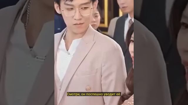 Женаты 3 года без любви, муж приводит домой любовницу. ?